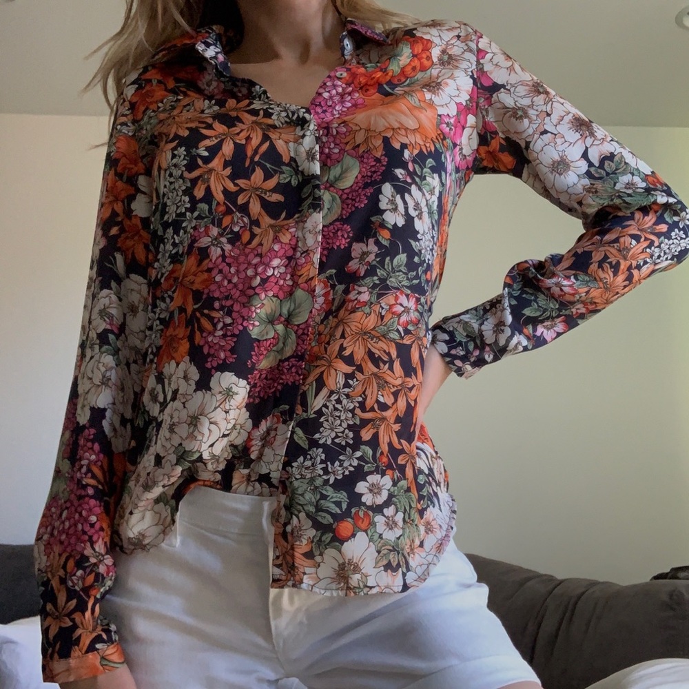 SATIN BLOUSE🌸